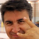 Eduardo V.