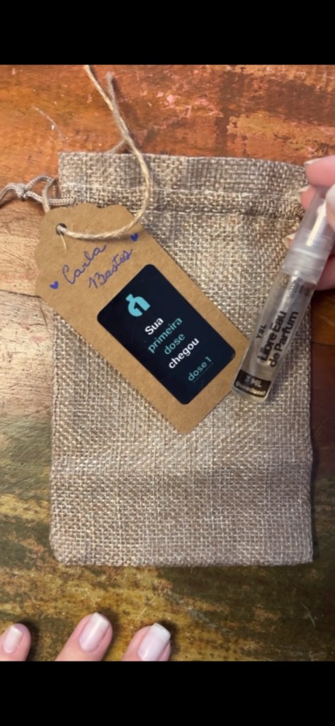 Pedido Dose 1 real com tag personalizada, saquinho de tecido e frasco identificado